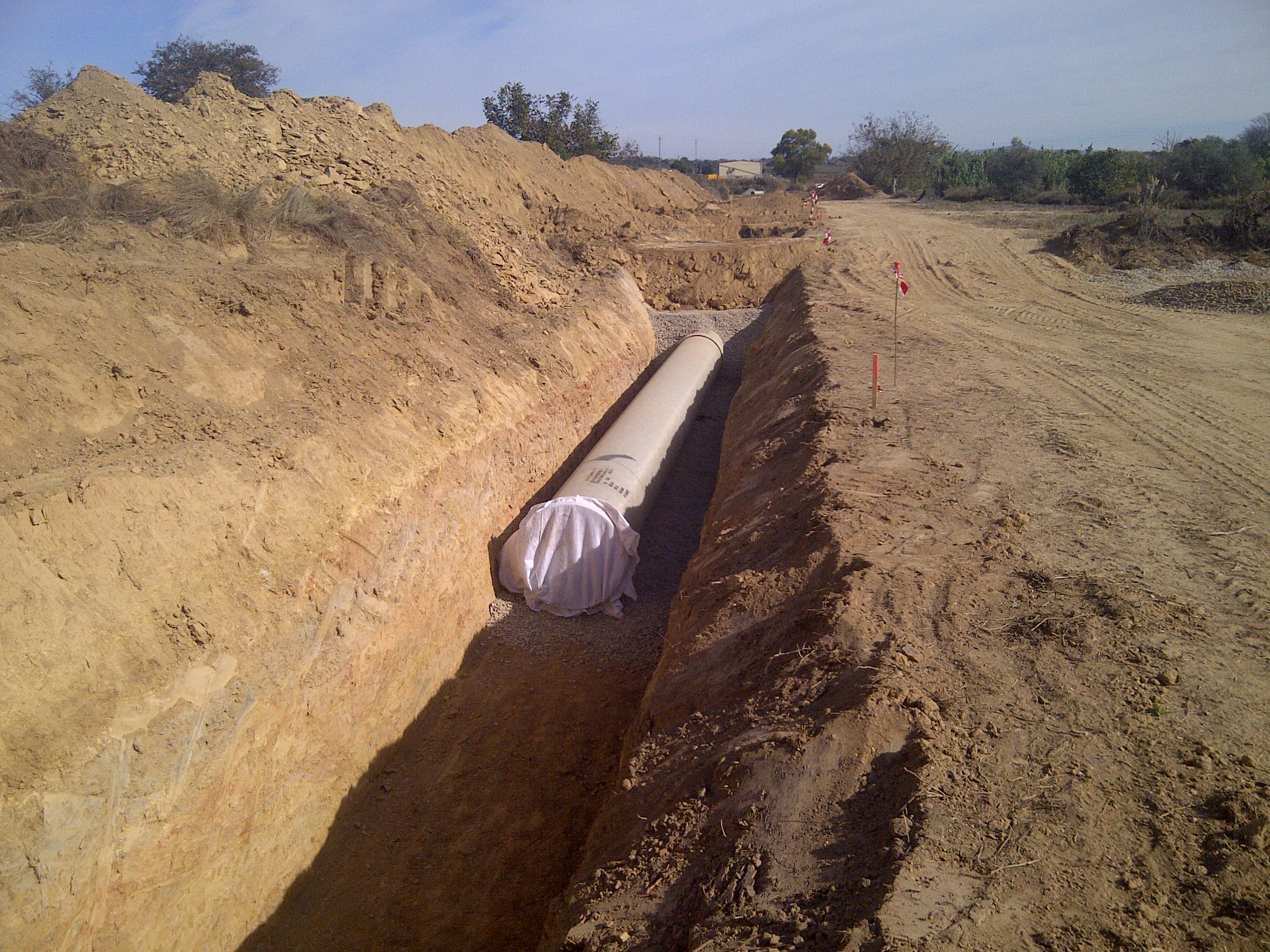 Prefabricados Delta, S.A is the supplier of pipe being installed in the Irrigation Community of “La Concepción” de Tamarite de Litera (Huesca)