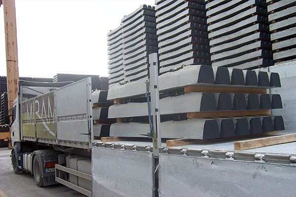 Prefabricados Delta fournira les traverses monoblocs pour les travaux d'urgence de FCC Construcción-Convensa sur les lignes ferroviaires Atocha-Pinto et Valence-Buñol